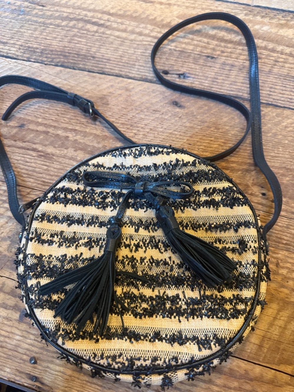 Patricia Nash Ebbe Woven Straw Sibari Canteen Crossbody - Picture 2 of 4